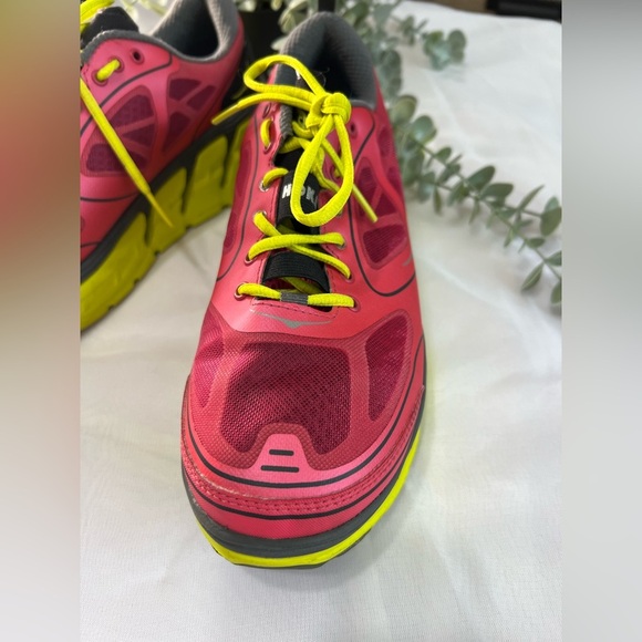 Hoka One One Conquest Red / Yellow Women’s Running Shoe 9.5 - Picture 3 of 16
